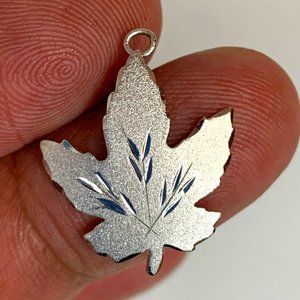 925 Silver Maple Leaf Charm/Pendant (014)